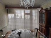 İcarəyə verilir 4 otaqlı 110 m2 köhnə tikili Gənclik m.