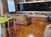 Satılır 5 otaqlı 128 m2 köhnə tikili Gənclik m.