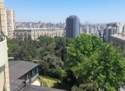 Satılır 5 otaqlı 210 m2 yeni tikili Fövqəladə Hallar Nazirliyi