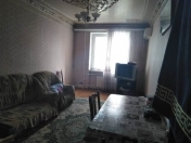 Satılır 2 otaqlı 52 m2 köhnə tikili 8 km