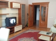 İcarəyə verilir 3 otaqlı 120 m2 yeni tikili Nizami m.