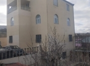 Satılır 7 otaqlı 440 m2 həyət evi Sulutəpə
