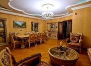 Satılır 5 otaqlı 240 m2 yeni tikili Qara Qarayev m.