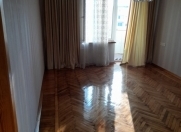 Satılır 2 otaqlı 60 m2 köhnə tikili 8 km