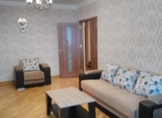 İcarəyə verilir 3 otaqlı 90 m2 köhnə tikili Elmlər Akademiyası m.