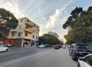 İcarəyə verilir 8 otaqlı 250 m2 ofis Nəsimi r.