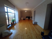 Satılır 3 otaqlı 120 m2 həyət evi Koroğlu m.