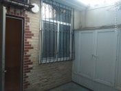 İcarəyə verilir 2 otaqlı 60 m2 köhnə tikili Dostluq kinoteatrı