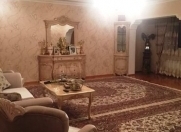 Satılır 5 otaqlı 110 m2 köhnə tikili Qara Qarayev m.