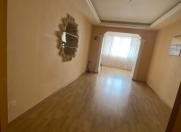 Satılır 2 otaqlı 60 m2 köhnə tikili Nərimanov heykəli