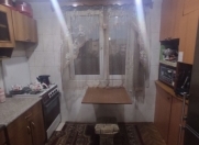 Satılır 2 otaqlı 45 m2 köhnə tikili Sərhədçi İdman kompleksi