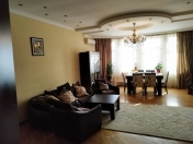 Satılır 3 otaqlı 140 m2 yeni tikili Qış parkı