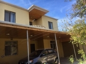 Satılır 6 otaqlı 200 m2 həyət evi Qara Qarayev m.