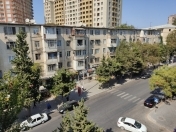 Satılır 3 otaqlı 65 m2 köhnə tikili 3 mkr