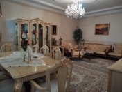 Satılır 6 otaqlı 260 m2 yeni tikili Koala parkı