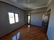 Satılır 2 otaqlı 85 m2 yeni tikili 4 mkr