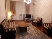 İcarəyə verilir 2 otaqlı 90 m2 yeni tikili İzmir parkı