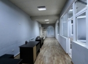 İcarəyə verilir 3 otaqlı 70 m2 ofis Elmlər Akademiyası m.