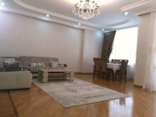 Satılır 3 otaqlı 124 m2 yeni tikili Ayna Sultanova heykəli