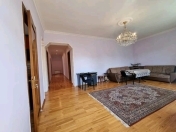 Satılır 4 otaqlı 170 m2 bağ evi Dostluq kinoteatrı