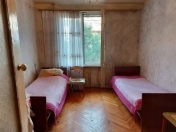 Satılır 4 otaqlı 85 m2 köhnə tikili Ayna Sultanova heykəli