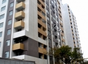 Satılır 2 otaqlı 64 m2 yeni tikili Qara Qarayev m.