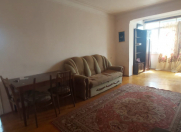 İcarəyə verilir 2 otaqlı 68 m2 köhnə tikili Yasamal r.