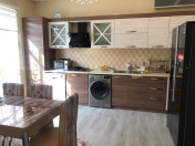 Satılır 4 otaqlı 200 m2 bağ evi Mərdəkan