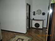 İcarəyə verilir 3 otaqlı 110 m2 yeni tikili Şah İsmayıl Xətai m.