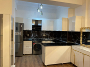 İcarəyə verilir 3 otaqlı 110 m2 yeni tikili İçəri Şəhər m.
