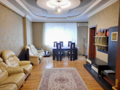 İcarəyə verilir 3 otaqlı 120 m2 yeni tikili Nizami m.