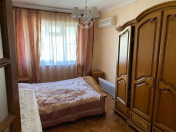 İcarəyə verilir 2 otaqlı 80 m2 köhnə tikili Dostluq kinoteatrı