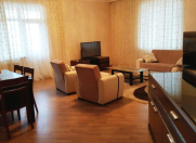 İcarəyə verilir 3 otaqlı 130 m2 yeni tikili Elmlər Akademiyası m.