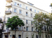 İcarəyə verilir 2 otaqlı 60 m2 köhnə tikili Azərbaycan kinoteatrı