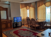 Satılır 4 otaqlı 100 m2 köhnə tikili Y.Günəşli