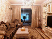 Satılır 4 otaqlı 95 m2 köhnə tikili Hüseyn Cavid parkı