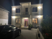 Satılır 6 otaqlı 200 m2 həyət evi Koroğlu m.
