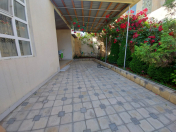 Satılır 5 otaqlı 150 m2 həyət evi Yasamal parkı