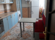 İcarəyə verilir 4 otaqlı 170 m2 köhnə tikili 28 May m.