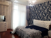 İcarəyə verilir 3 otaqlı 150 m2 yeni tikili Nizami m.