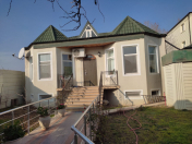 Satılır 2 otaqlı 110 m2 bağ evi Novxanı