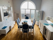 Satılır 3 otaqlı 101 m2 yeni tikili Xalqlar Dostluğu m.