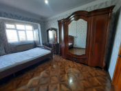 İcarəyə verilir 2 otaqlı 65 m2 köhnə tikili Qara Qarayev m.