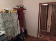 Satılır 4 otaqlı 76 m2 köhnə tikili Neapol dairəsi