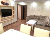 İcarəyə verilir 2 otaqlı 60 m2 köhnə tikili Elmlər Akademiyası m.