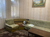 İcarəyə verilir 3 otaqlı 90 m2 köhnə tikili Gənclik m.