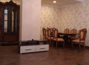 İcarəyə verilir 5 otaqlı 220 m2 yeni tikili Yeni Yasamal