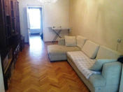 İcarəyə verilir 2 otaqlı 55 m2 köhnə tikili Elmlər Akademiyası m.