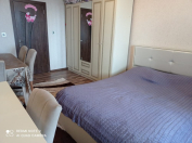 Satılır 1 otaqlı 45 m2 köhnə tikili Y.Günəşli