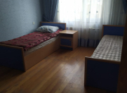 İcarəyə verilir 4 otaqlı 130 m2 köhnə tikili Yeni Yasamal